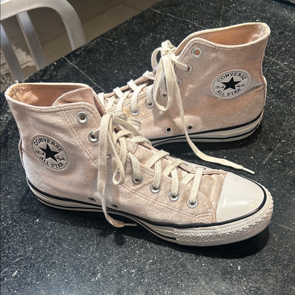 Converse High-Top Sneakers in Blush Pink Velvet